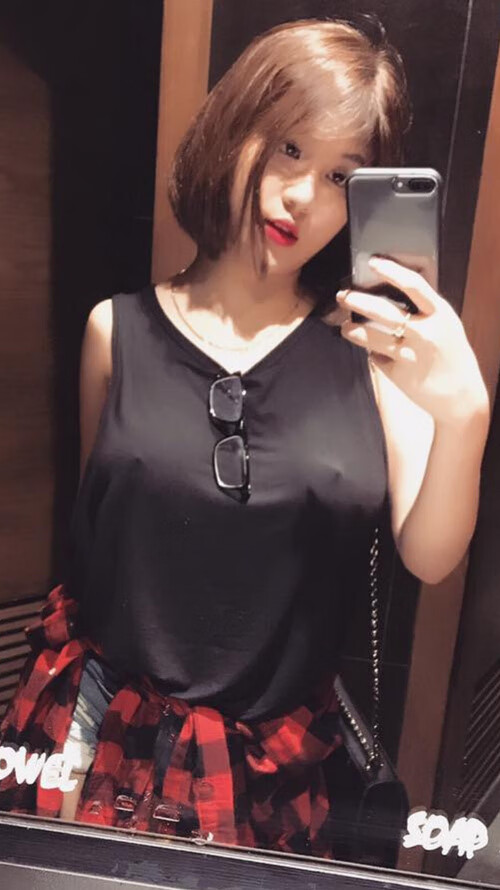 kaiyun体育综合-尤文马德里切磋，赛场上演激烈对决，尤文图斯vs马德里竞技次回合